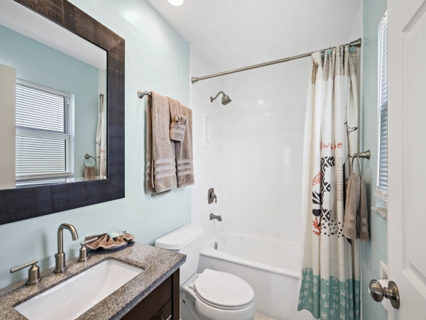 Canal Front 4 Bedroom Vacation Home Sleeps 10 Marco Island
